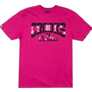 CROOKS & CASTLES GRAPHIC T-SHIRT | HOT PINK | NEW/NWT!!💓🖤🦴